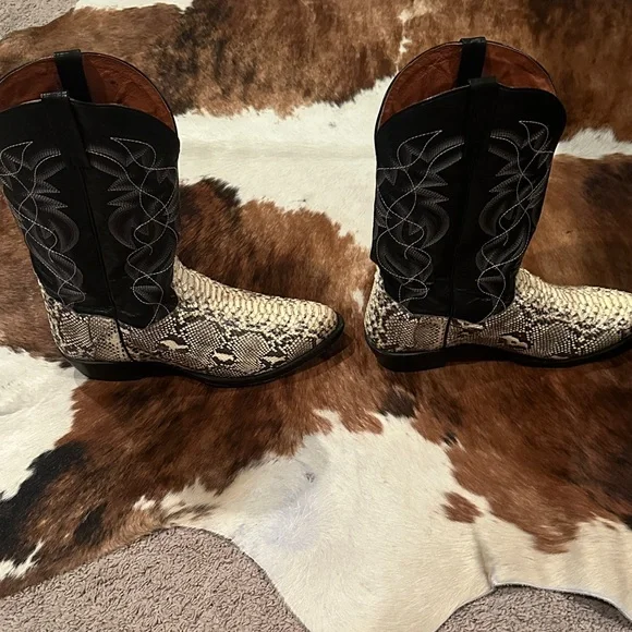 Dan Post Black and Cream Snakeskin Boots - Picture 3 of 10